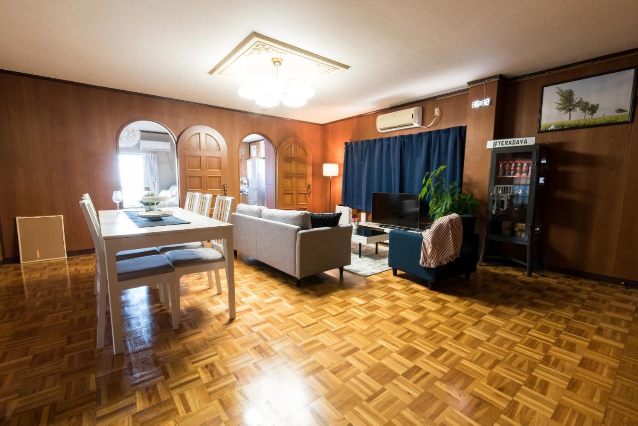 Teradaya Osaka Ryokan 150M2 寺田屋大阪旅館 Your Own Property Sweet Home In Osaka Buitenkant foto